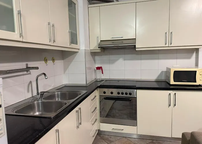 Tirane Centre Lions Gate 8 Apartment
