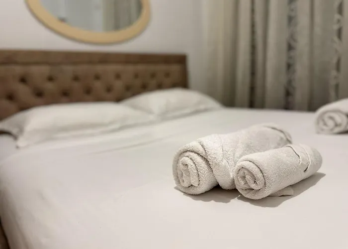 Tirane Centre Lions Gate 8 Apartment